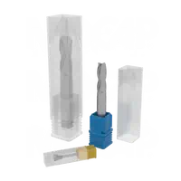 Der neu gestaltete Basisstecker hält das Werkzeug sicher an seinem Platz, ohne die Schneidspitze zu berühren.